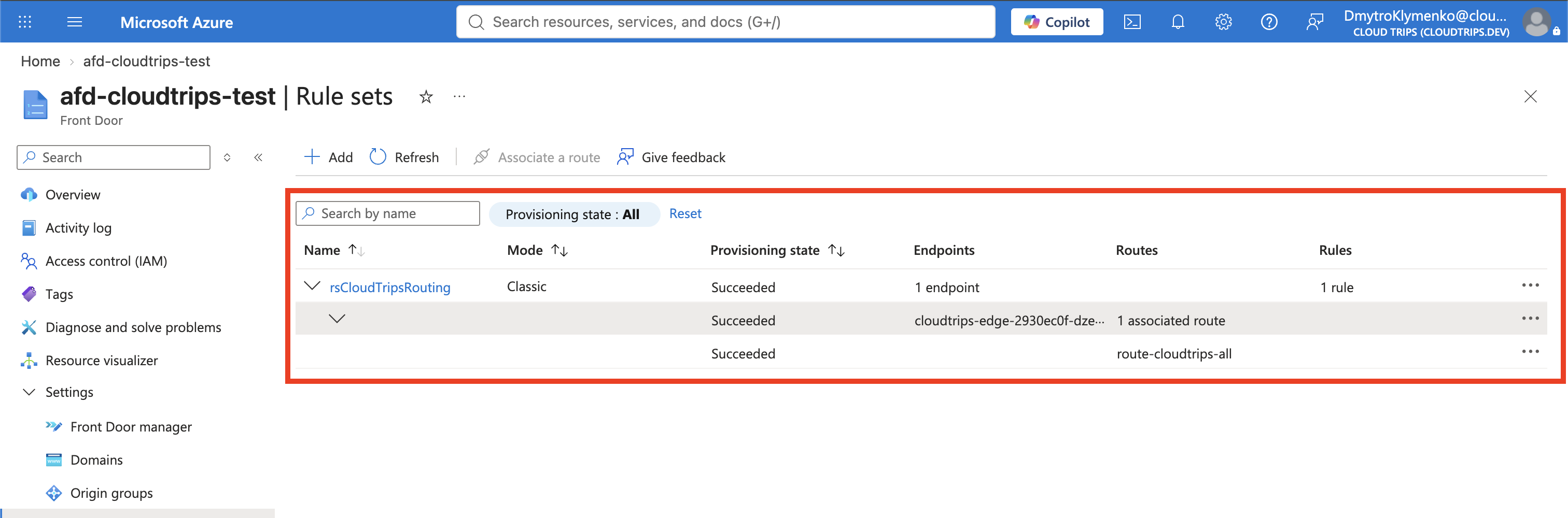 Azure-Front-Door-Rule-Set mit einer Regel, die dem CloudTrips-Endpunkt und der Route zugeordnet ist