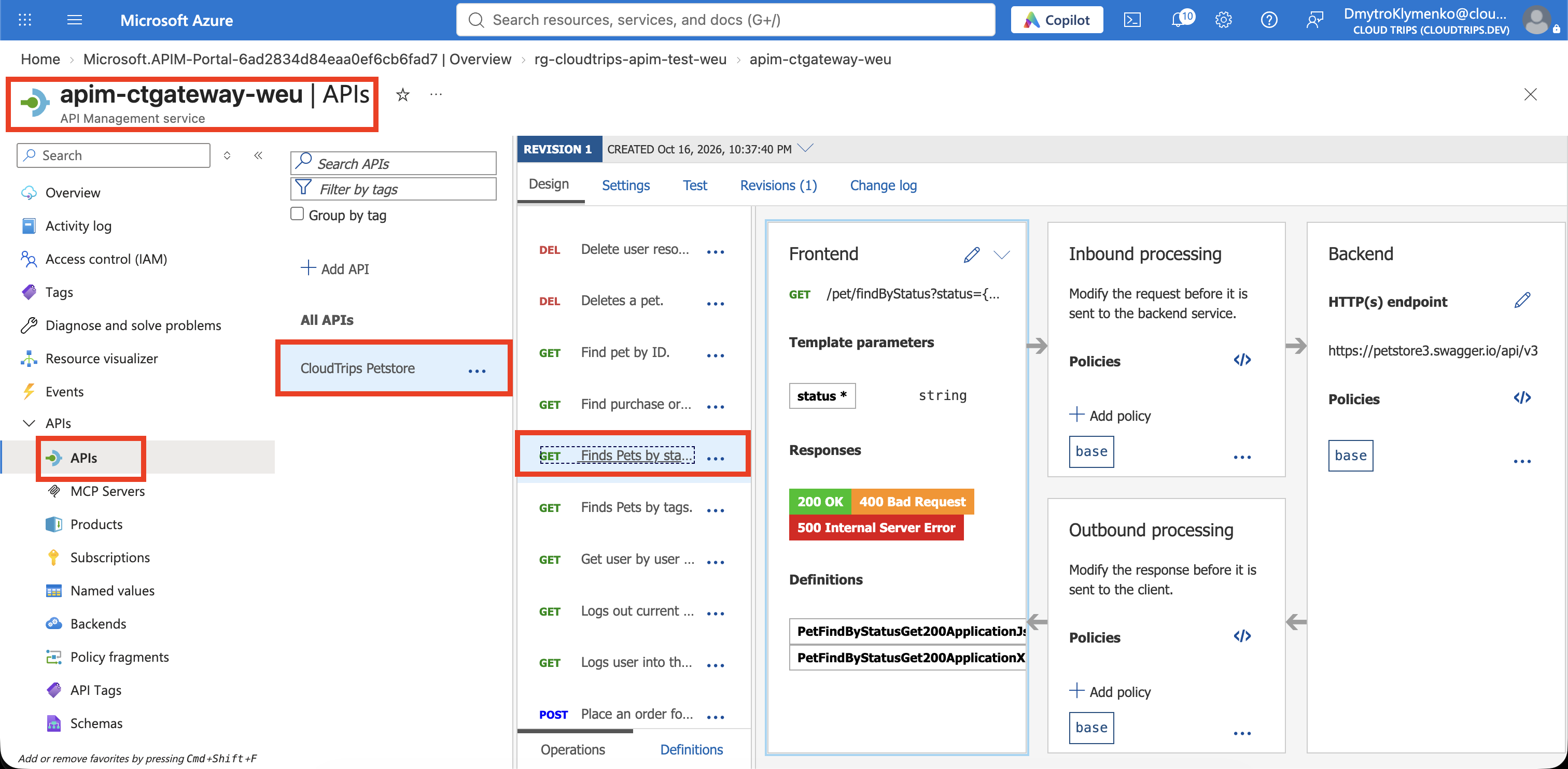 Importierte CloudTrips-Petstore-API mit ihren Operationen, darunter GET /pet/findByStatus.