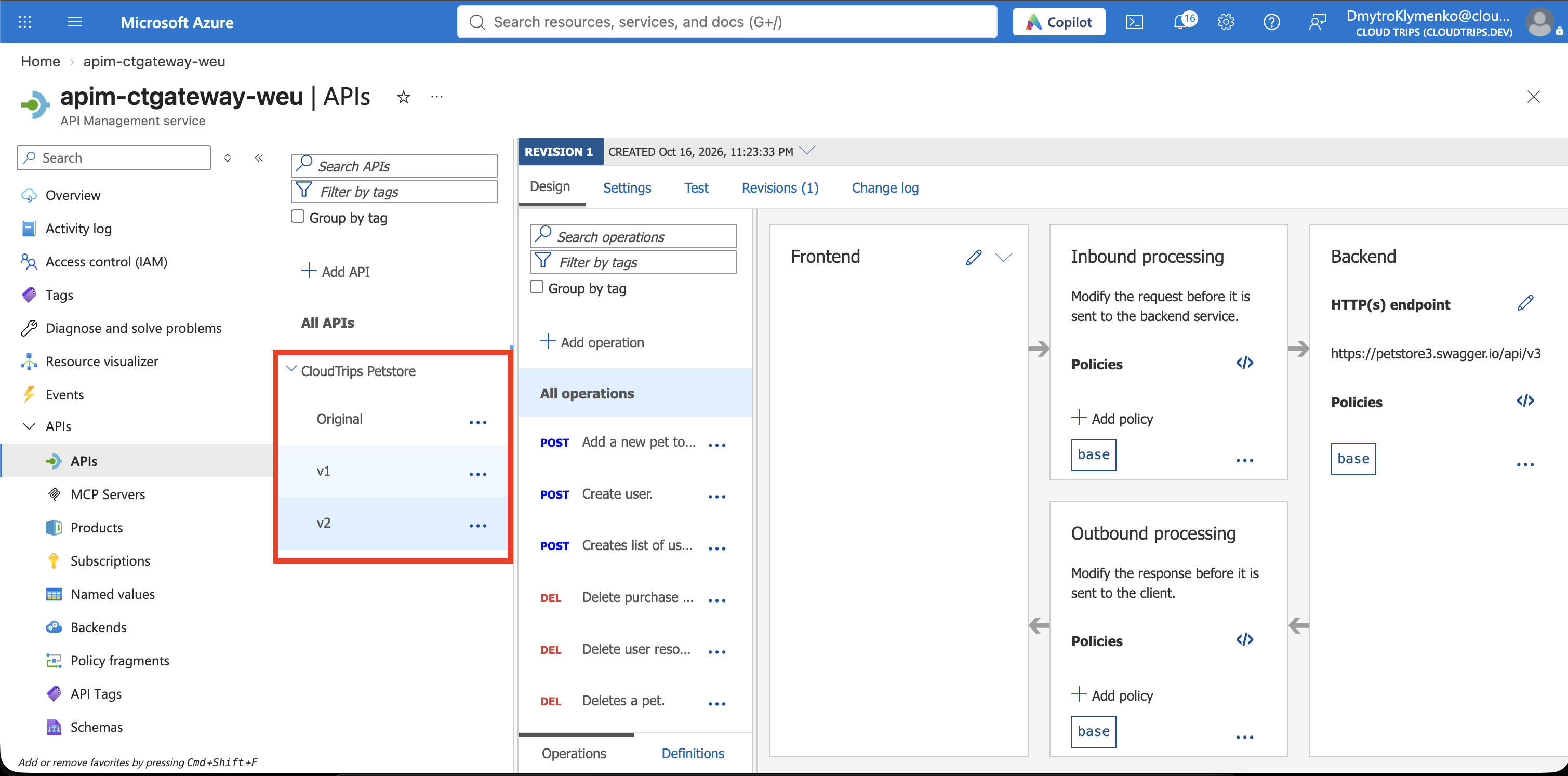 API list showing Original, v1, and v2 within the CloudTrips Petstore version set.